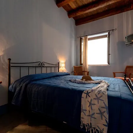 Solares Case Vacanze Isola di Ustica Exterior photo