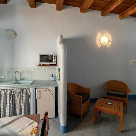 Solares Case Vacanze Isola di Ustica Exterior photo