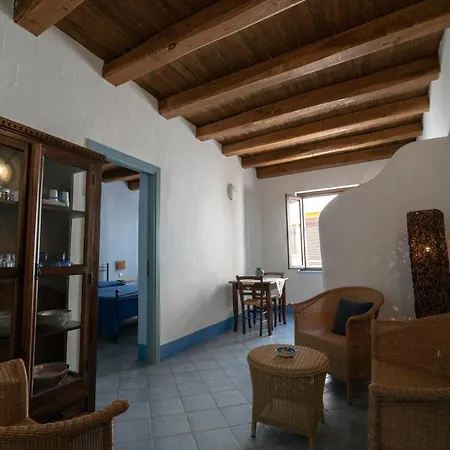Solares Case Vacanze Isola di Ustica Exterior photo